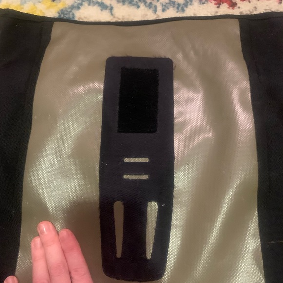 Ortlieb velocity cycling bag olive green - Picture 3 of 7